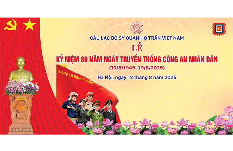 Câu lạc bộ Sĩ quan kỷ niệm 80 năm ngày truyền thống lực lượng Công an Nhân dân